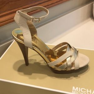 Micheal Micheal Kors Heeled Sandal